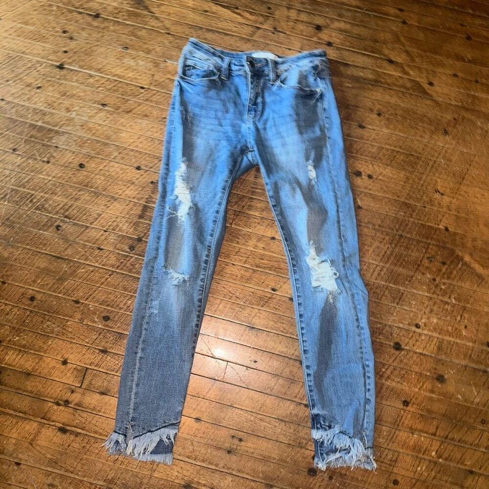 Kancan distressed slim tapered stacked hem 5/26 normcore jeans
